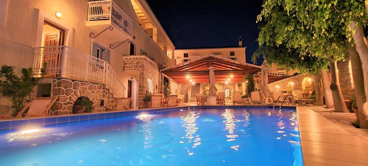 Kastro Hotel Spétses Exterior foto