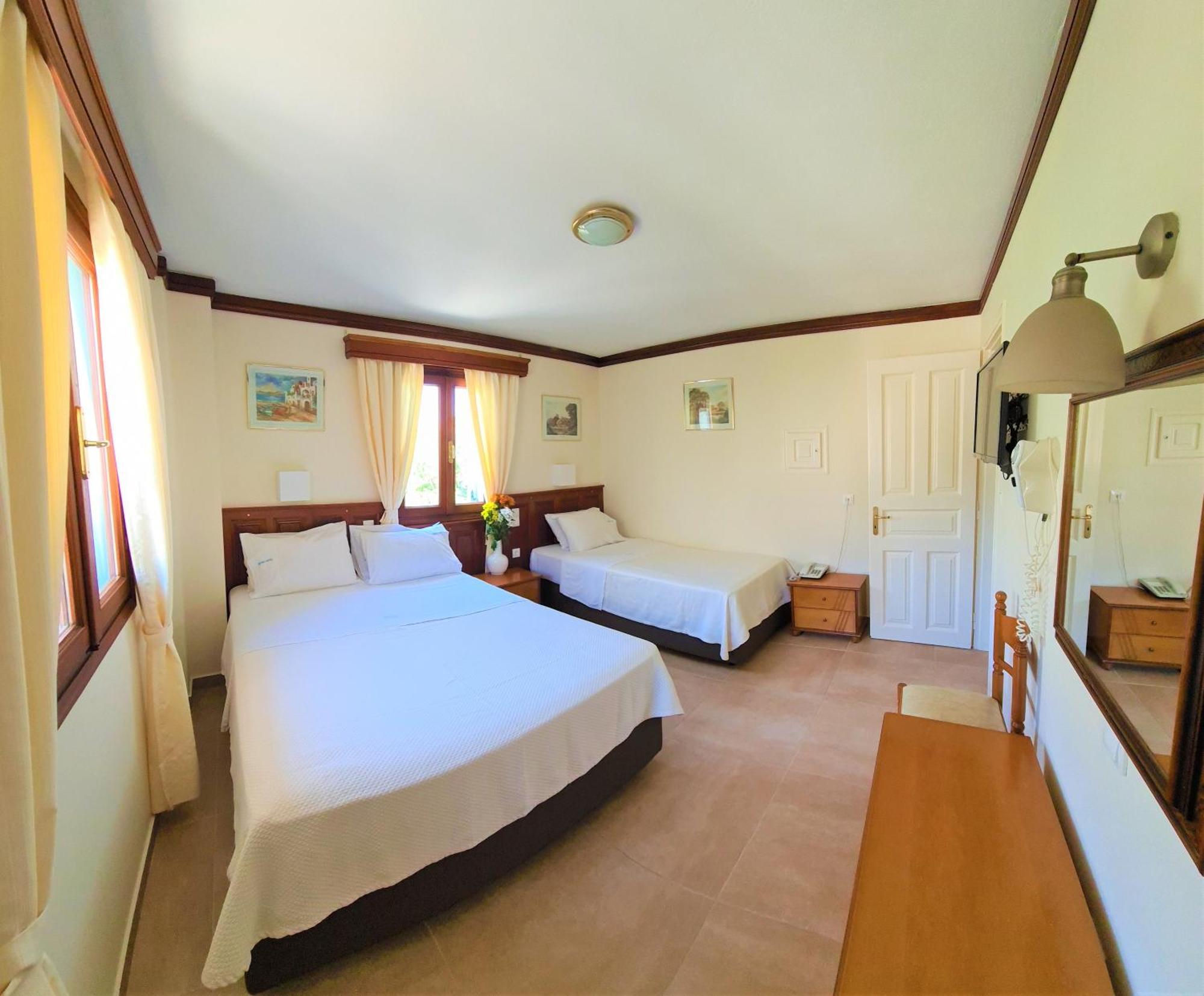 Kastro Hotel Spétses Habitación foto